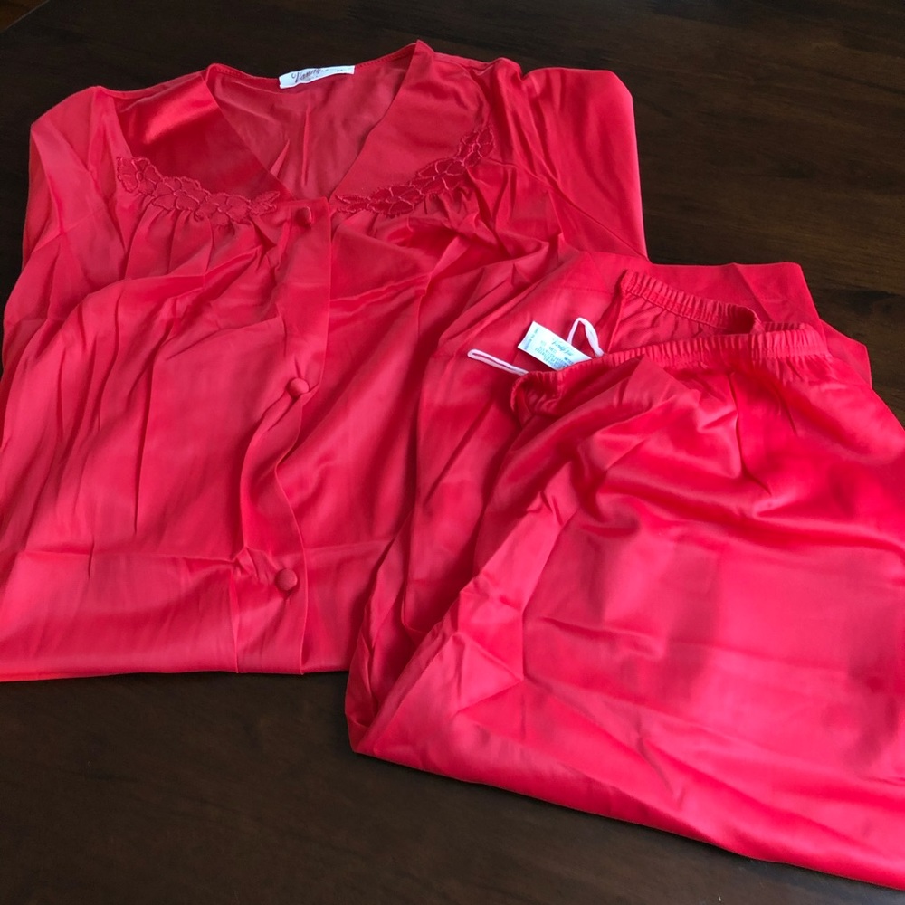 Vintage Vanity Fair Pajamas Top & Pants RED Size M